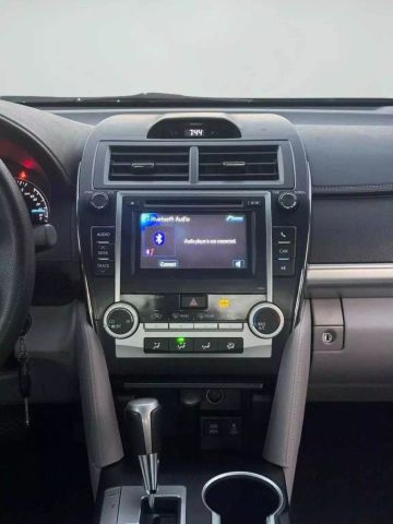 2012 Toyota Camry - Image 23