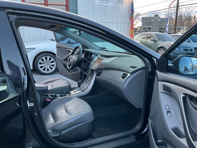 2013 Hyundai Elantra - Image 10