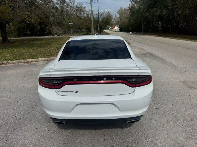2018 Dodge Charger - Image 5