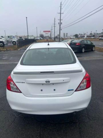 2014 Nissan Versa - Image 4