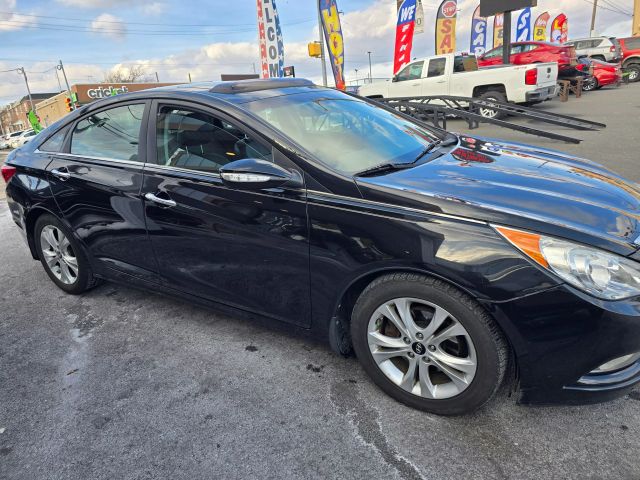2012 Hyundai Sonata Se Sedan 4d - Image 4