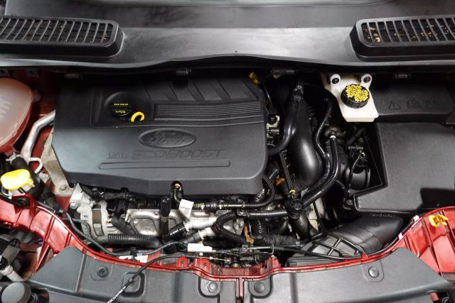 2017 Ford Escape - Image 16