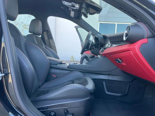 2021 Alfa Romeo Giulia - Image 101
