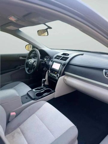 2012 Toyota Camry - Image 12