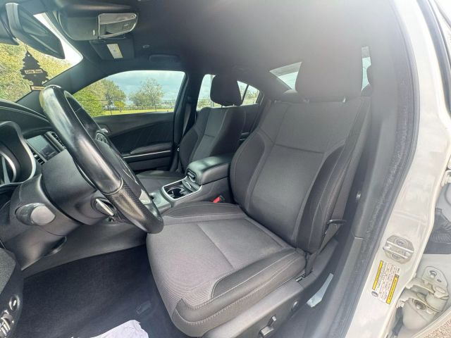 2018 Dodge Charger - Image 9