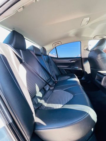 2018 Toyota Camry Hybrid - Image 22