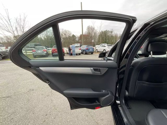 2013 MERCEDES-BENZ C-CLASS SEDAN BLACK AUTOMATIC - Peach State Motors
