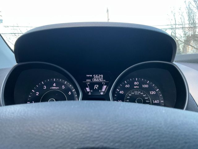 2013 Hyundai Elantra - Image 17