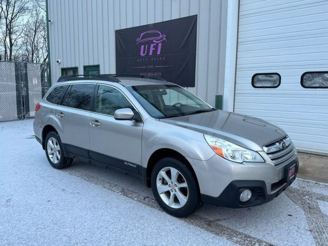 2014 Subaru Outback - Image 2