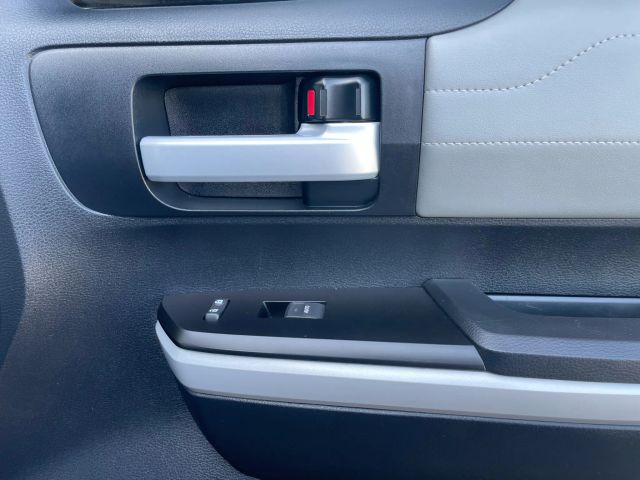 2019 Toyota Tundra Crewmax - Image 118