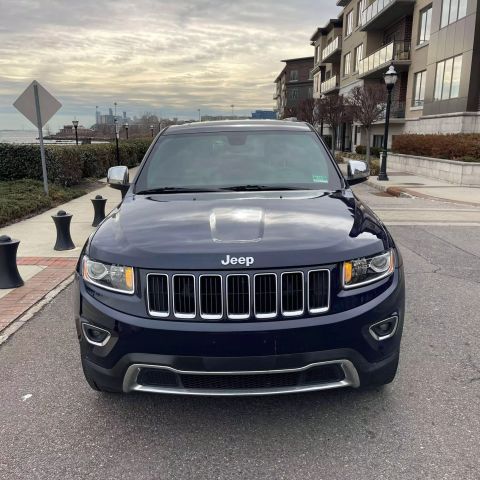 2015 Jeep Grand Cherokee Limited Sport Utility 4d - Image 2