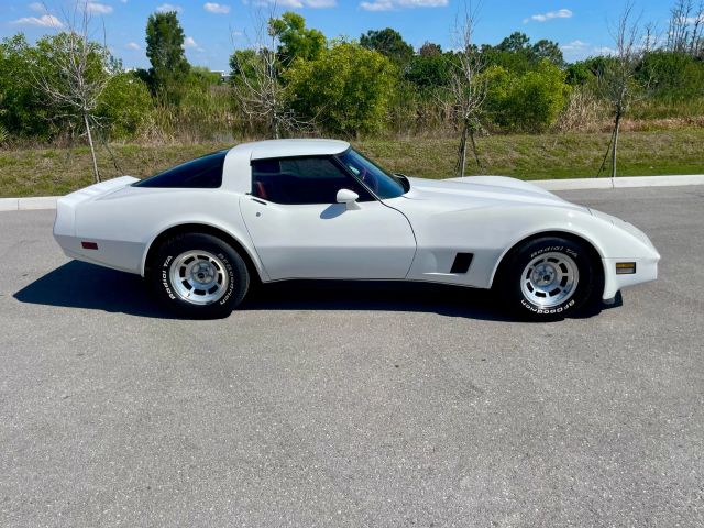 1980 Chevrolet Corvette - Image 8