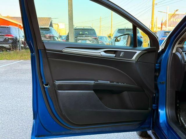 2018 Ford Fusion - Image 23