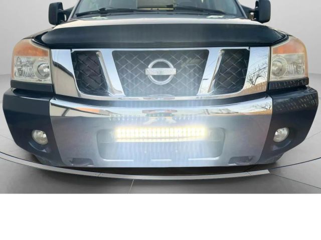 2010 Nissan Titan Crew Cab - Image 31