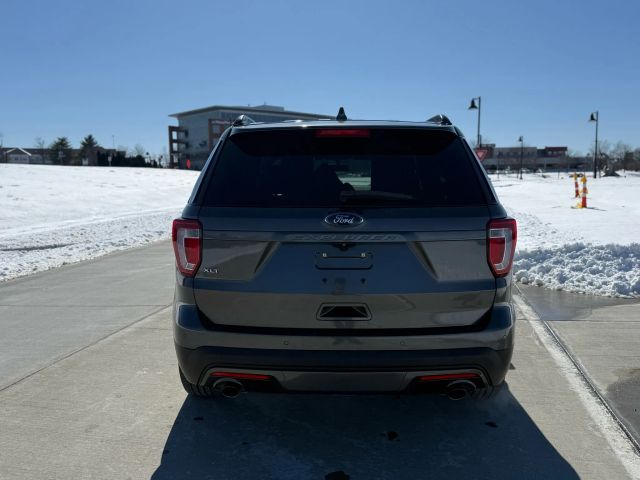 2017 Ford Explorer - Image 6