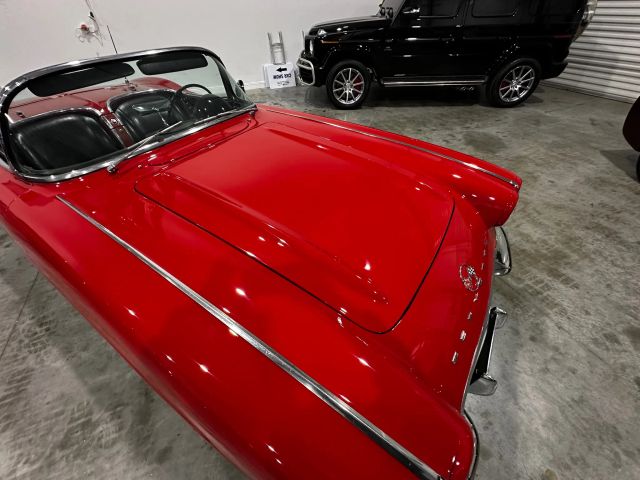 1962 Chevrolet Corvette - Image 24