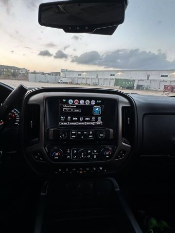 2017 Gmc Sierra 2500 Hd Crew Cab - Image 19