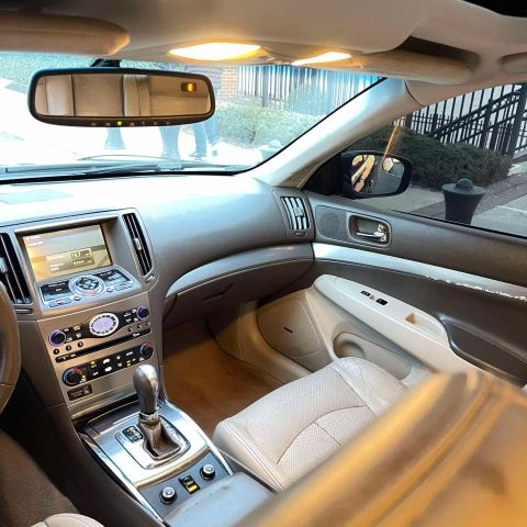 2013 Infiniti G37x Sedan 4d - Image 22