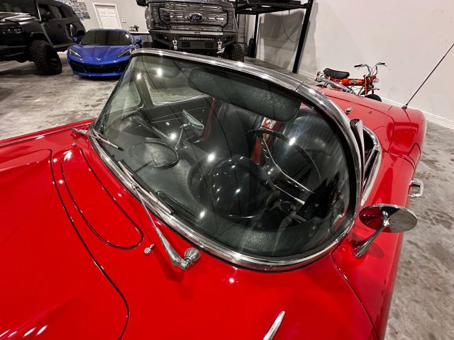 1962 Chevrolet Corvette - Image 28