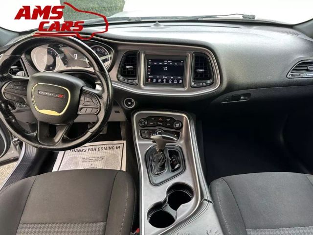 2019 Dodge Challenger - Image 8