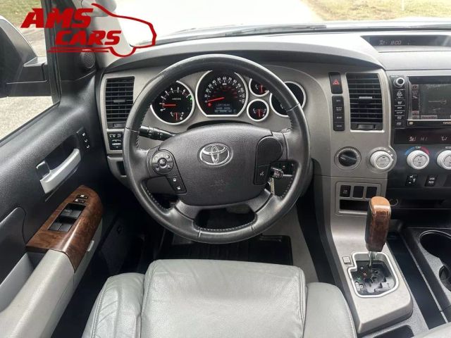 2010 Toyota Tundra Crewmax - Image 8