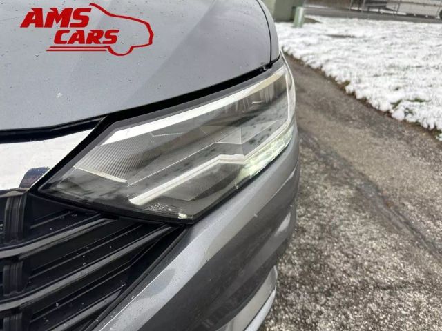 2019 Volkswagen Jetta - Image 38