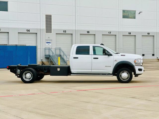 2022 Ram 5500 Crew Cab & Chassis - Image 4