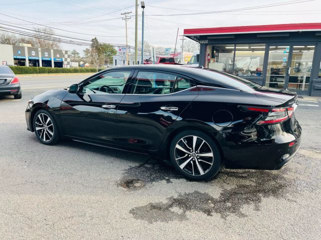 2022 Nissan Maxima - Image 9