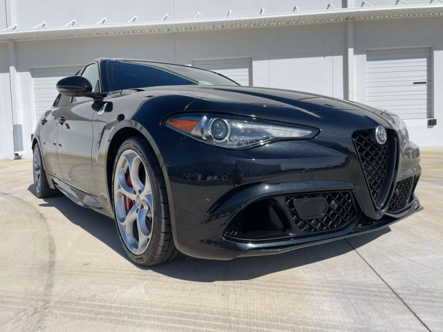 2021 Alfa Romeo Giulia - Image 1