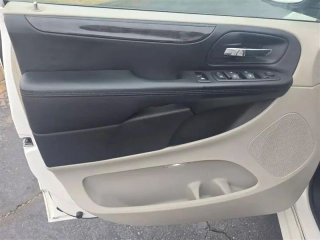 2013 Dodge Grand Caravan Passenger - Image 9