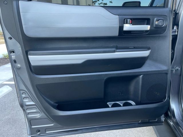 2019 Toyota Tundra Crewmax - Image 132