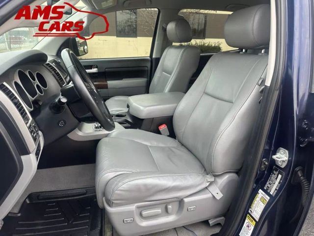 2010 Toyota Tundra Crewmax - Image 11