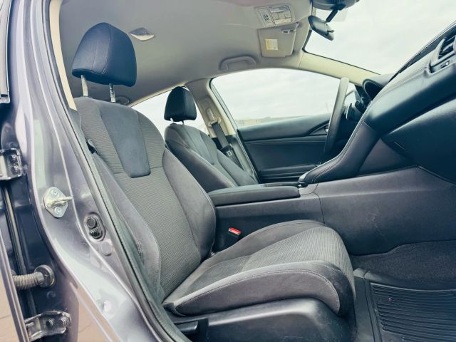 2019 Honda Insight - Image 24