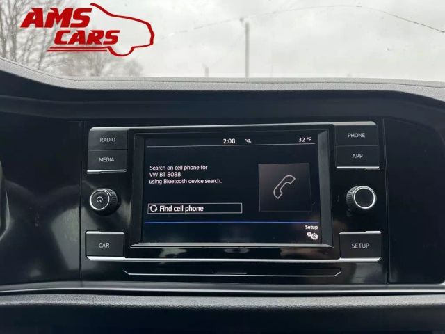 2019 Volkswagen Jetta - Image 25