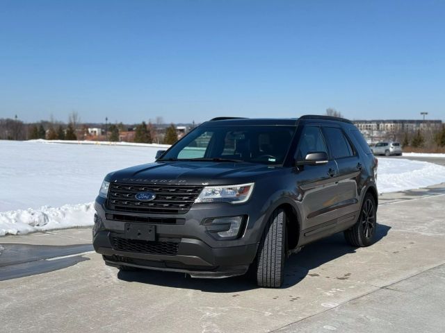 2017 Ford Explorer - Image 1