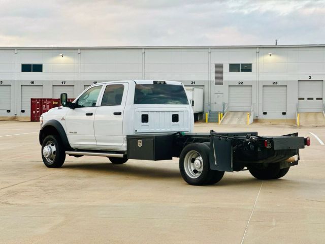 2022 Ram 5500 Crew Cab & Chassis - Image 10