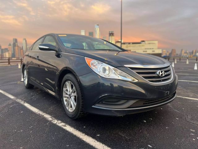 2014 Hyundai Sonata Gls Sedan 4d - Image 1