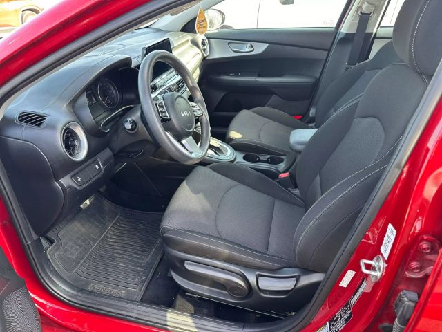 2023 Kia Forte - Image 9