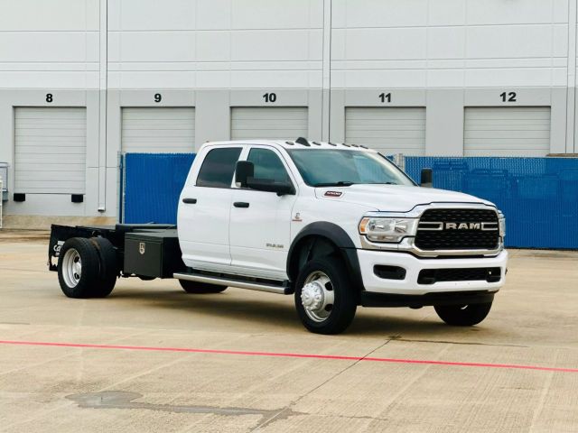 2022 Ram 5500 Crew Cab & Chassis - Image 3