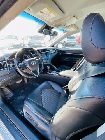 2018 Toyota Camry Hybrid - Image 17