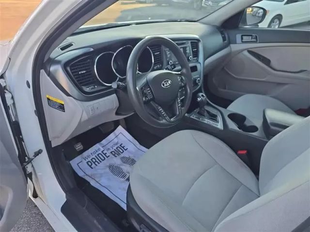 2013 Kia Optima - Image 11