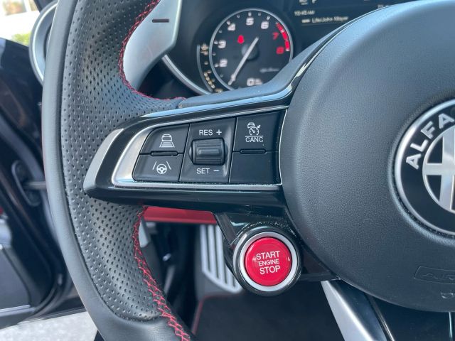 2021 Alfa Romeo Giulia - Image 87