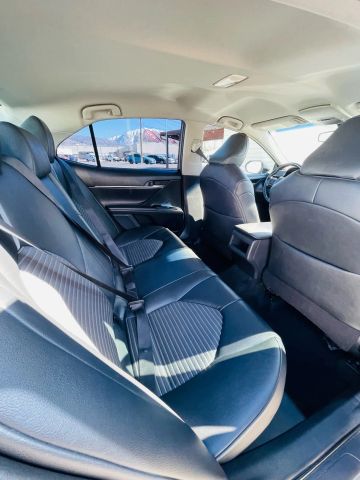 2018 Toyota Camry Hybrid - Image 21
