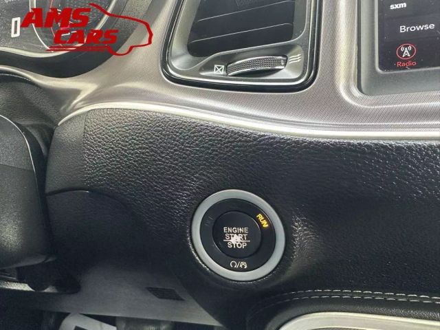2019 Dodge Challenger - Image 32