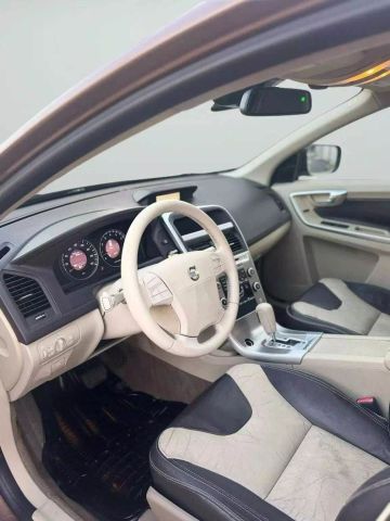 2010 Volvo Xc60 - Image 16