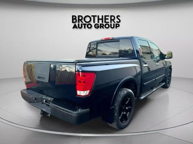 2010 Nissan Titan Crew Cab - Image 9