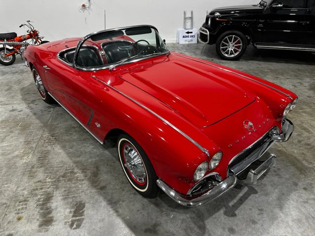 1962 Chevrolet Corvette - Image 11