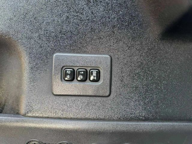 2010 Nissan Titan Crew Cab - Image 29