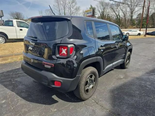 2015 Jeep Renegade - Image 5