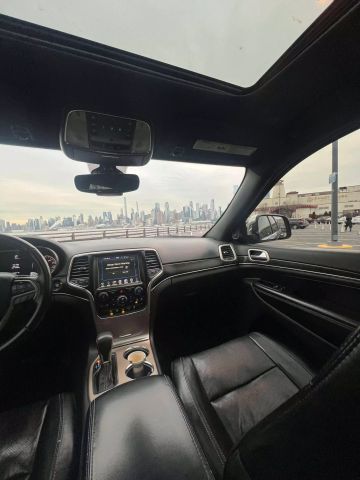 2017 Jeep Grand Cherokee Limited Sport Utility 4d - Image 20